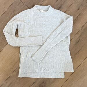 Lou & Grey Light Gray Knit Pullover